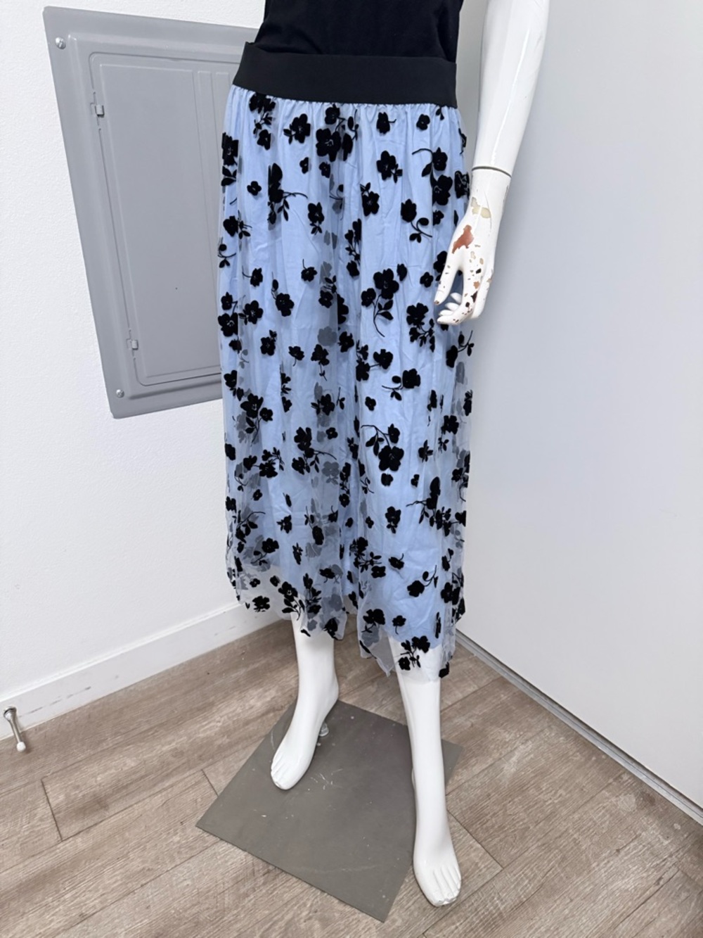 BRAND NEW Light Blue Floral Mesh Midi Skirt with Black Velvet Appliqué
